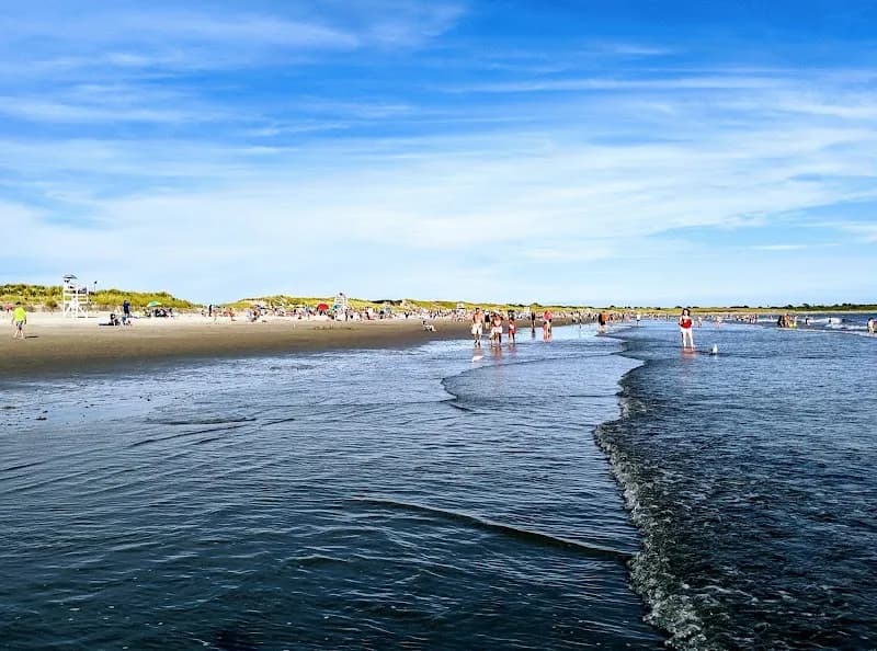 Second Beach beach in Newport, RI