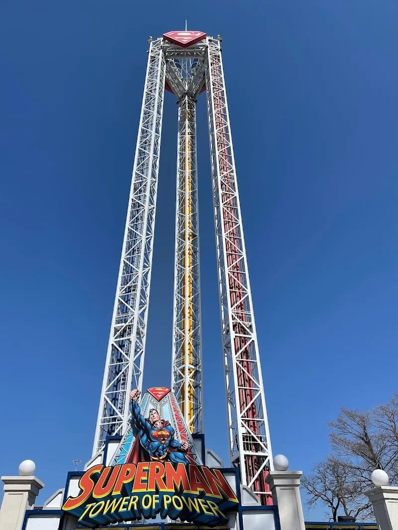 View of Six Flags Over Texas in Knoxville, TN