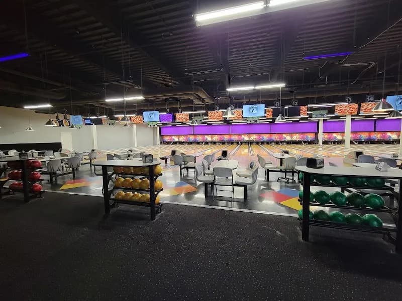 View of Skinny Dogz in Ogden, UT