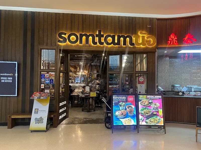 Somtam Convent restaurant in Lumphini, BKK