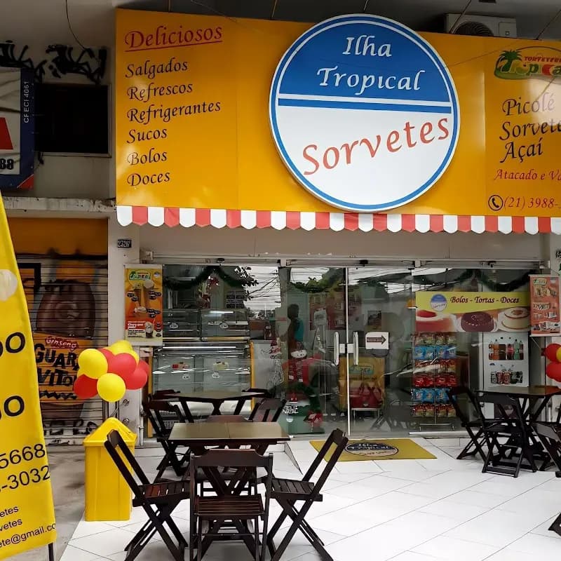 View of Sorveteria Tropical in Bonsucesso, RJ