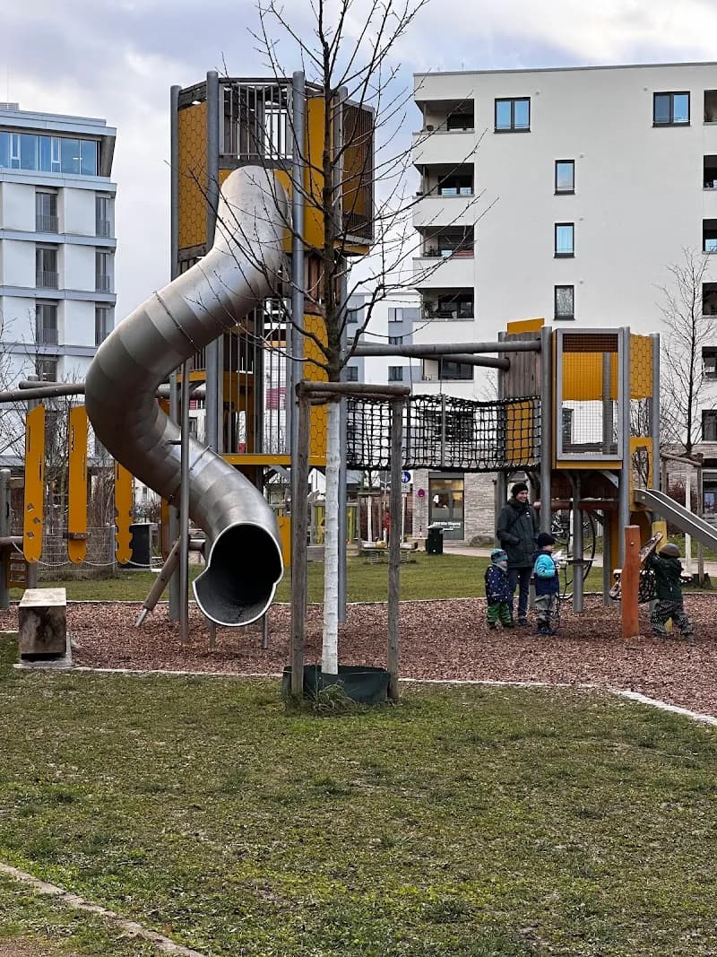 View of Spielplatz Bendlikon in Kilchberg, ZH