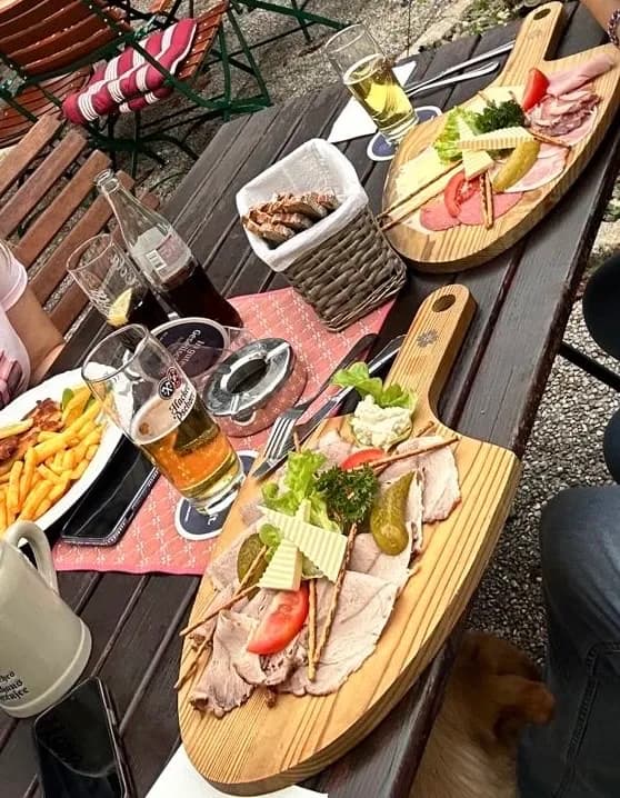 View of Starnberg Biergarten am See in Starnberg, BY