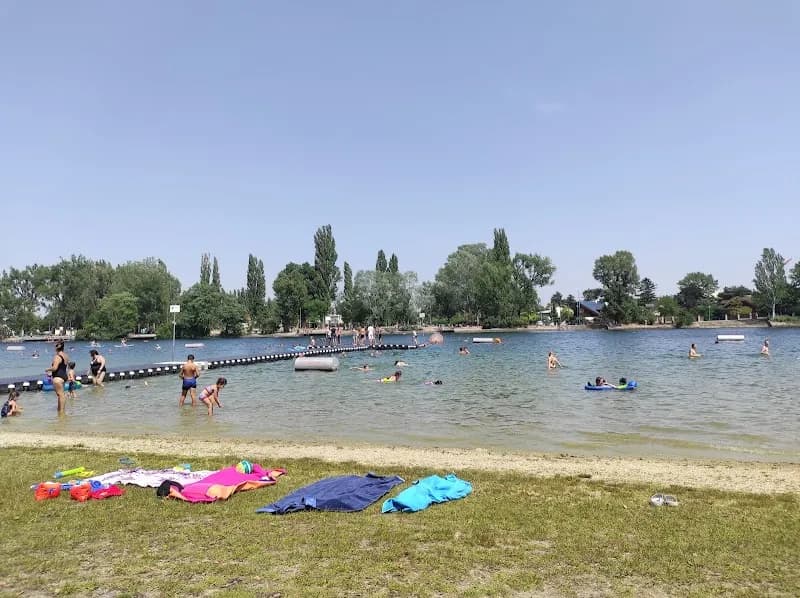 View of Strandbad Gänsehäufel in Vienna, W