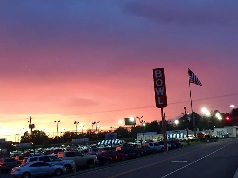 Strike And Spare Family Bowl bowling alley in Knoxville, TN