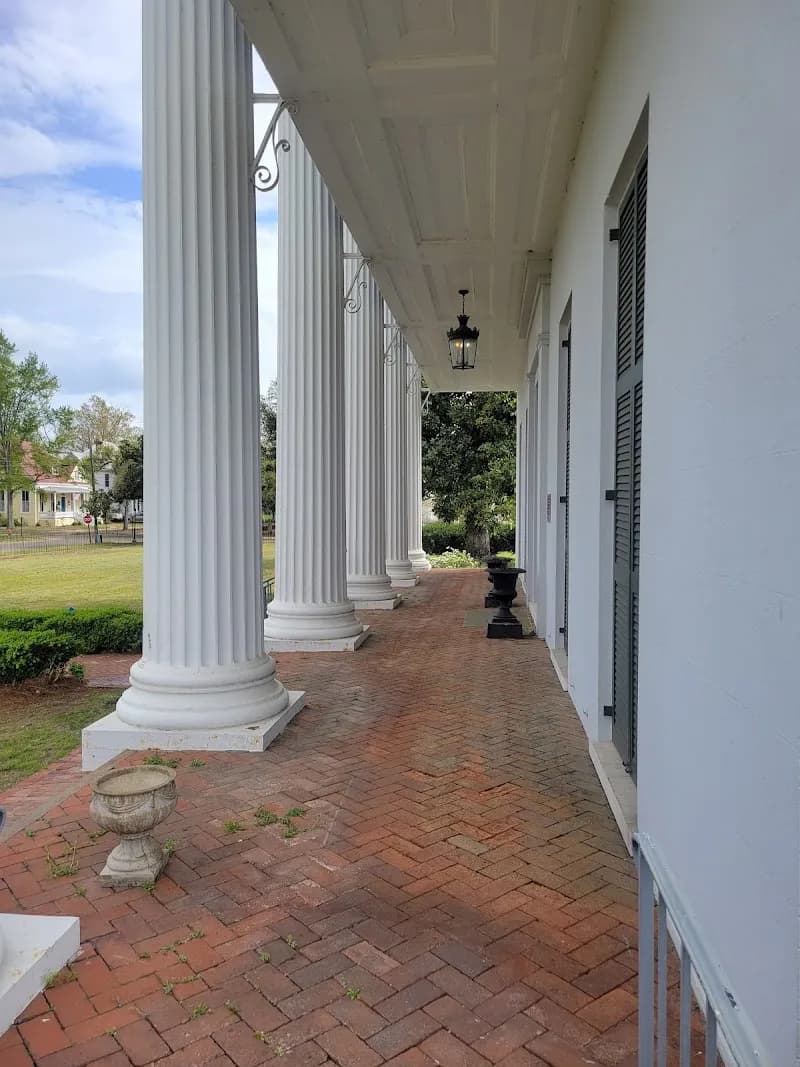 View of Sturdivant Hall Museum in Selma, AL