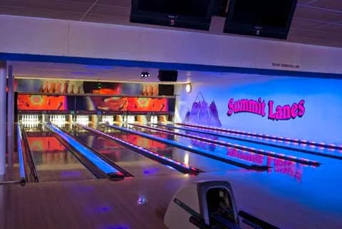 View of Summit Lanes in Lee's Summit, MO