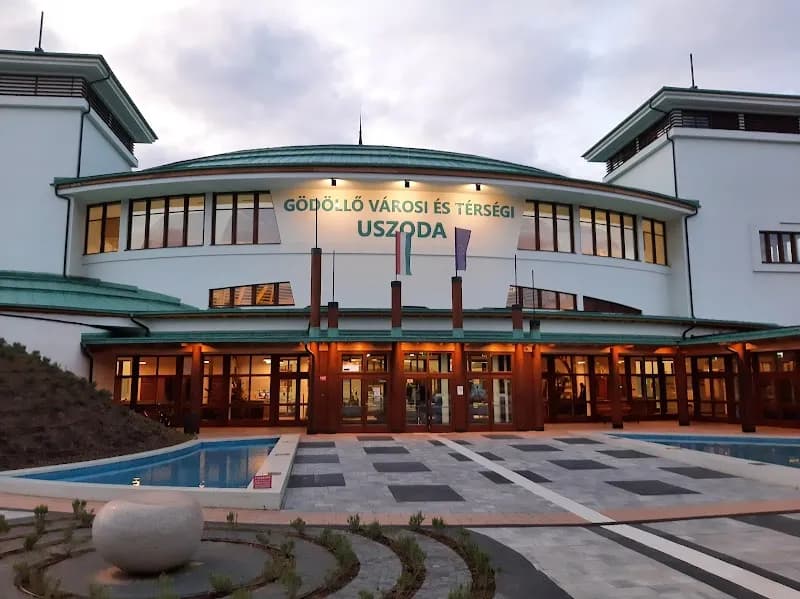 Swimming Pool of Gödöllő swimming pool in Gödöllő, Budapest