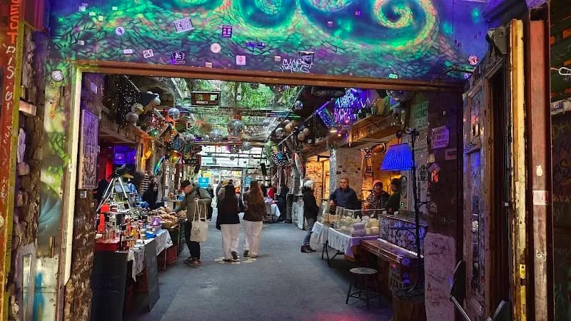 Szimplakerti Háztáji Piac farmers market in Törökbálint, Budapest