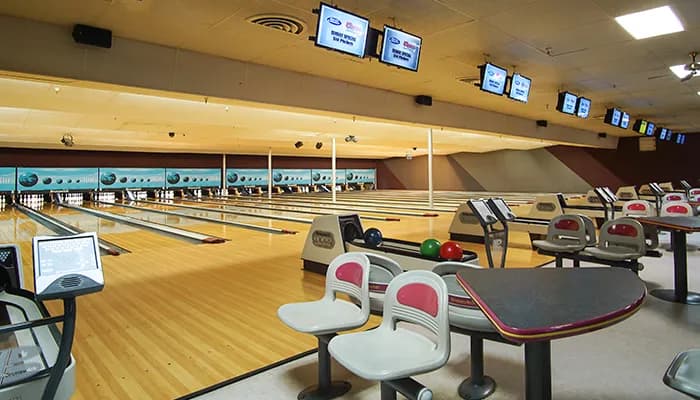 Tahoe Bowl bowling alley in Lake Tahoe, CA