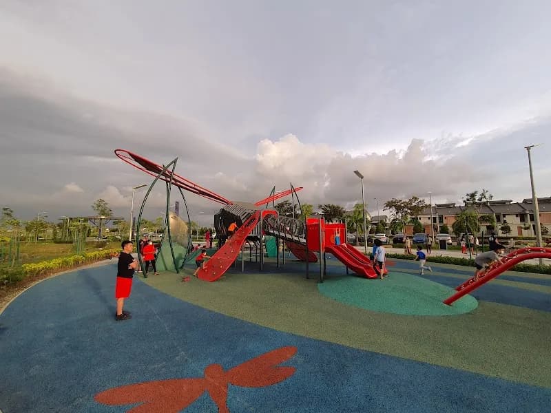 Taman Bandar Klang park in Klang, SG