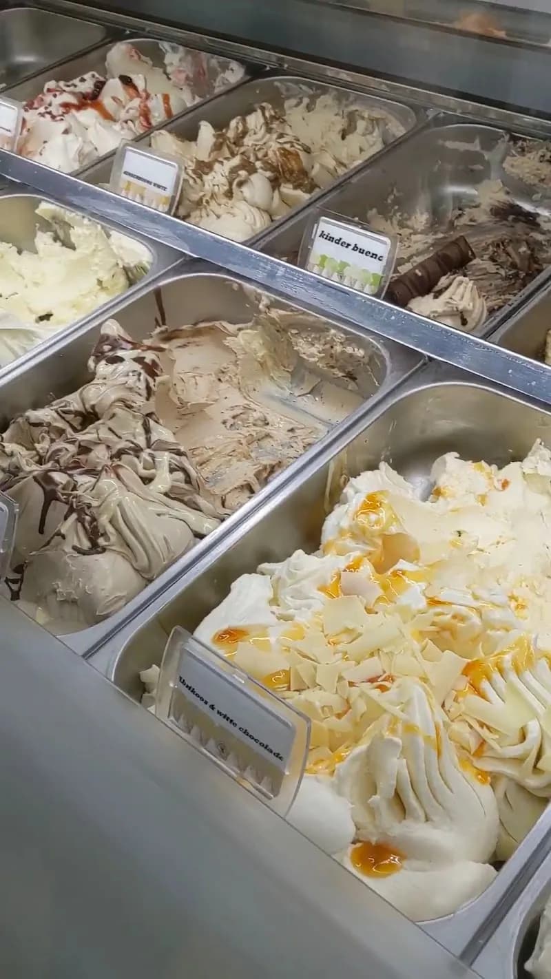 View of Tervuren Ice Cream Shop in Tervuren, VBR