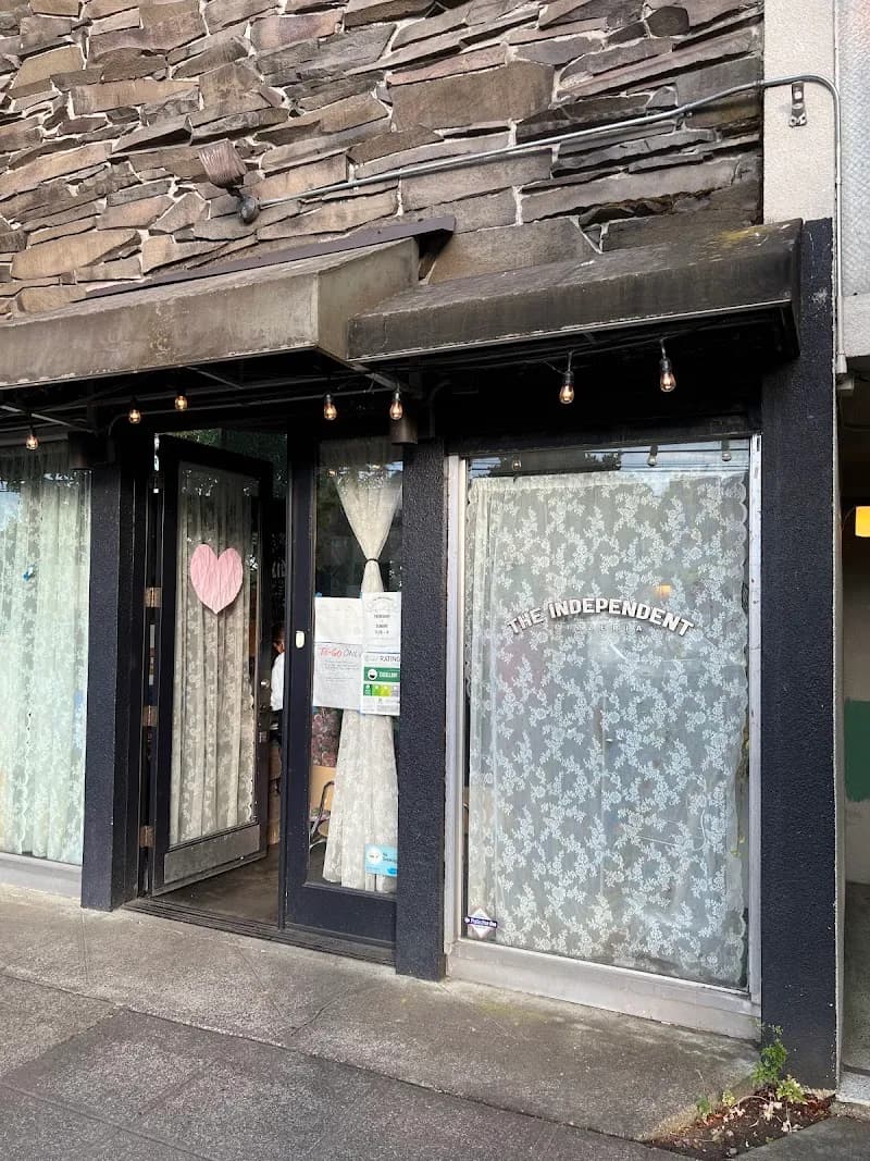 The Independent Pizzeria Pizza in Burien, WA