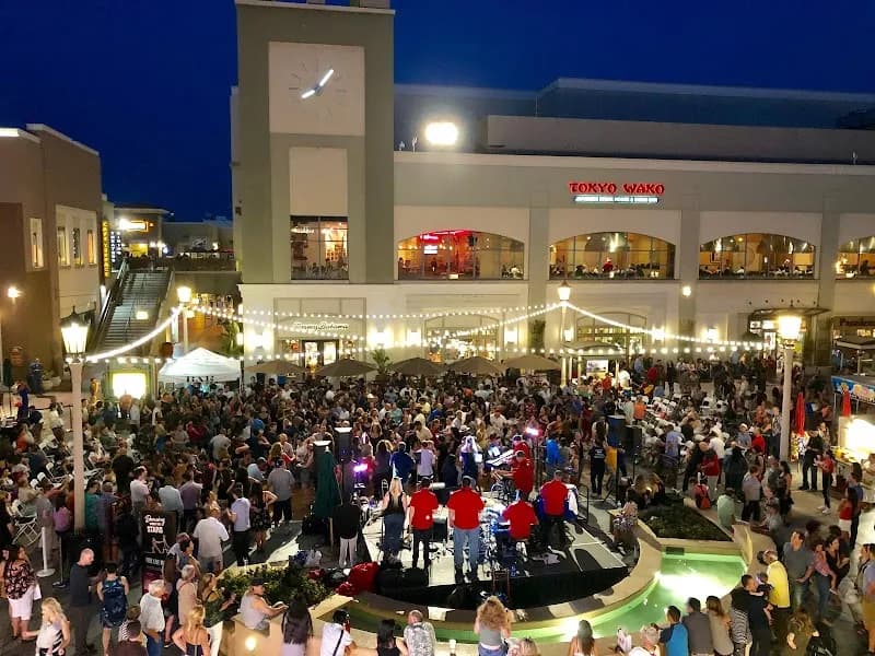 View of The Paseo in Glendale, CA