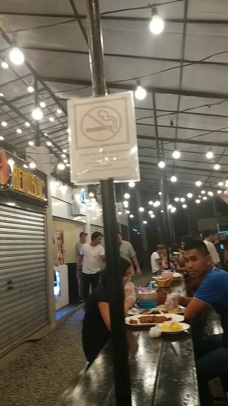 View of The Poblacion Food Court in Salcedo, NCR