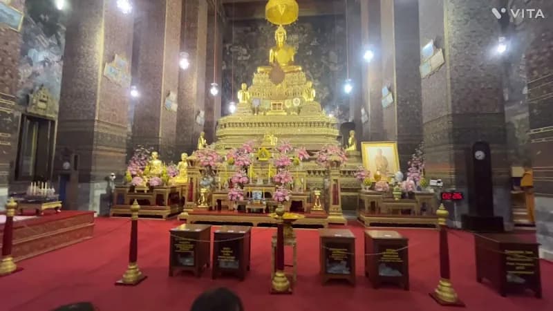 View of The Reclining Buddha in Rattanakosin, BKK