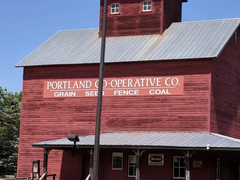 The Red Mill farmers market in Red Mill, VA