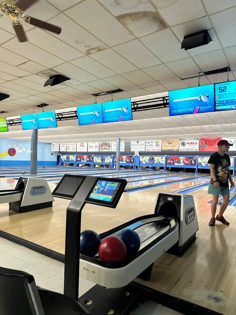 Thunderbird Lanes bowling alley in Oklahoma City, OK