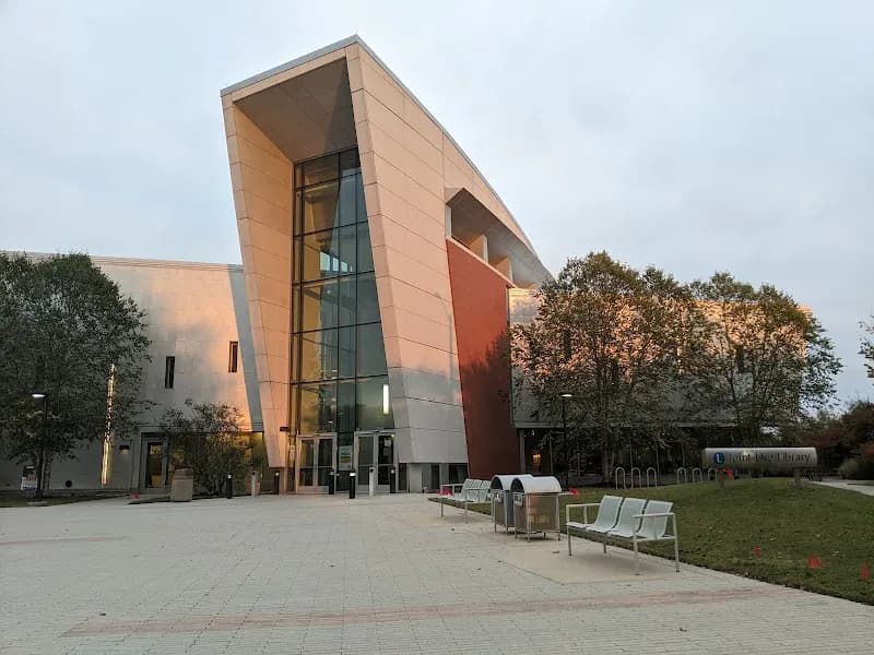Tidewater Community College/City of Virginia Beach Joint-Use Library library in Hilltop, VA