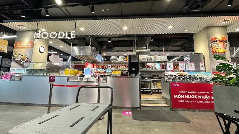 Trung tâm Bách hóa tổng hợp và Siêu Thị AEON Xuân Thủy grocery store in Cầu Giấy, HN