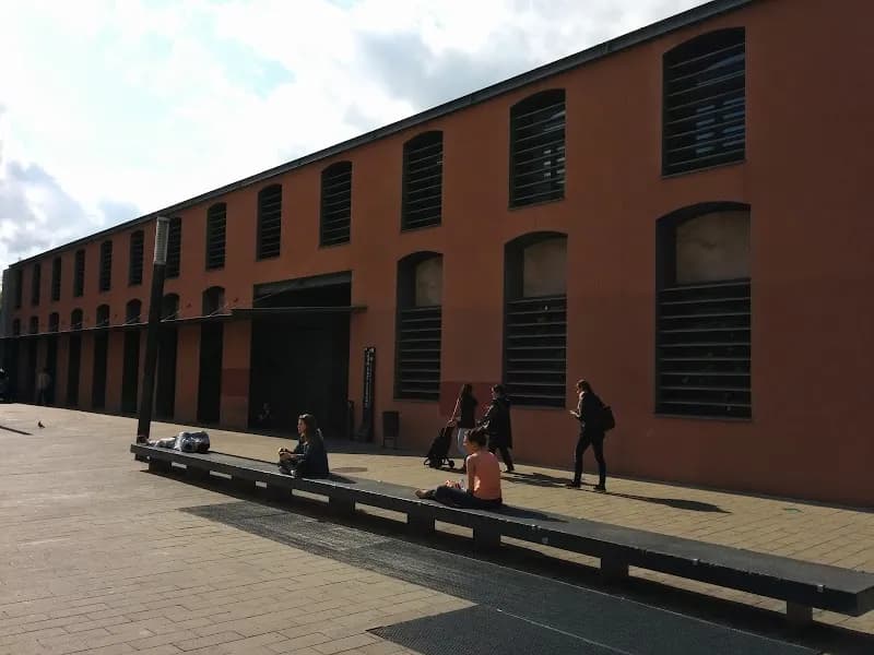 Vapor Badia library in Sabadell, CT