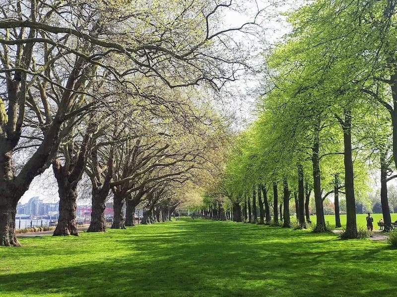 Wandsworth Park park in Merton, London