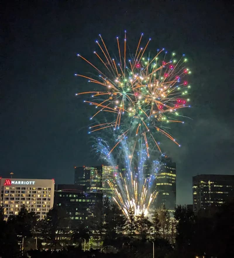 Warner Center Park park in Woodland Hills, CA