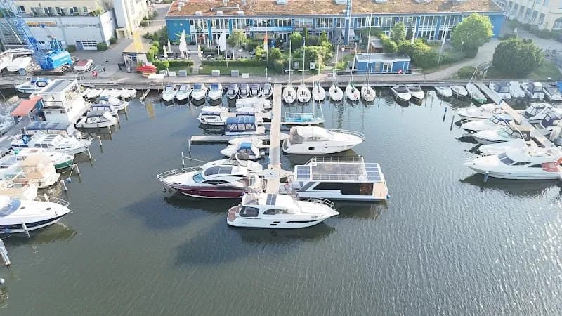 Wassersportzentrum Berlin marina in Müggelsberge, BE