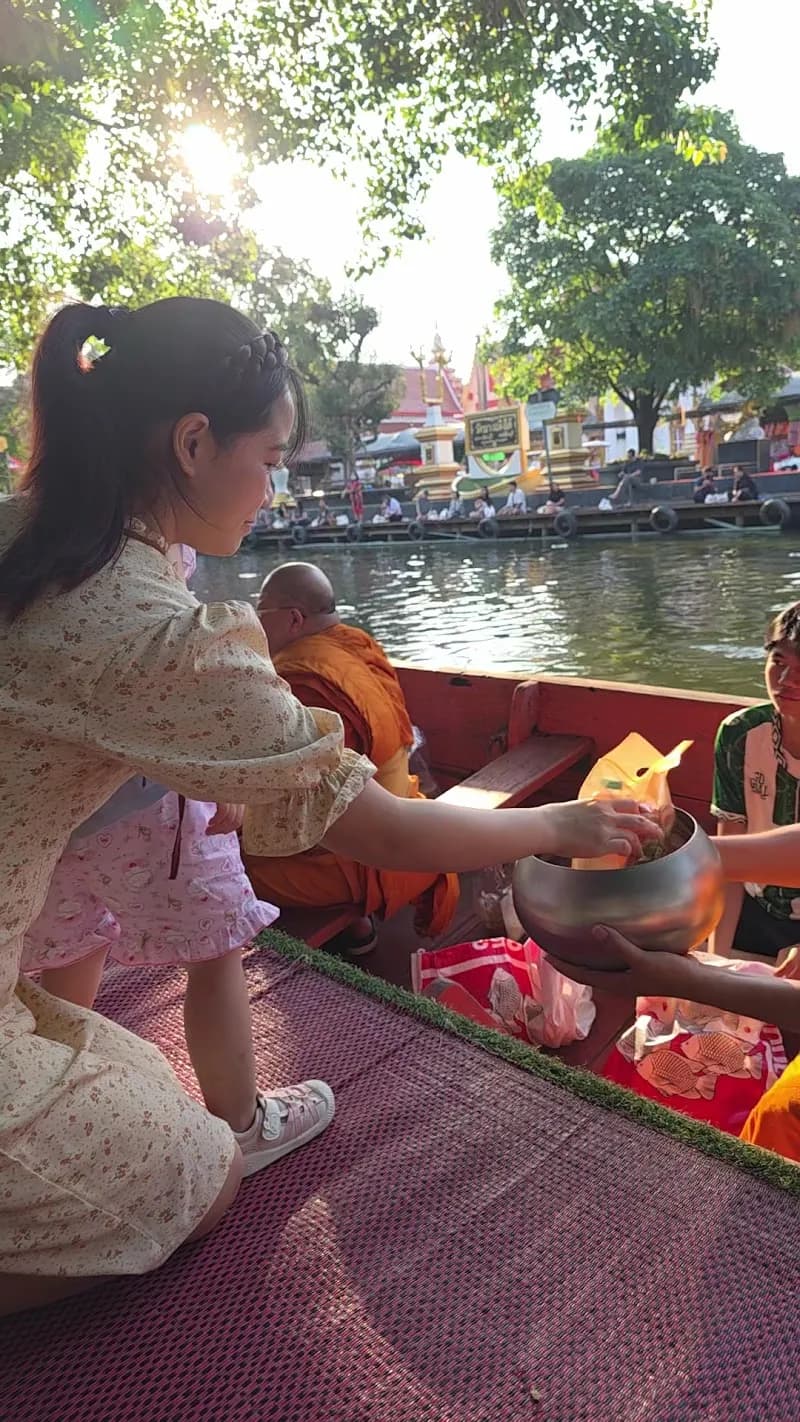 View of Wat Bang Peng Tai in Bangkapi, BKK