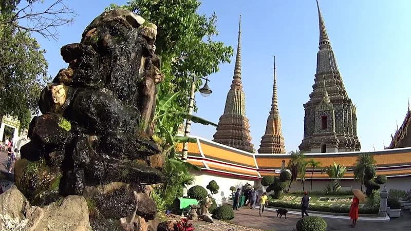 View of Wat Phra Chetuphon Wimon Mangkhalaram Rajwaramahawihan in Nonthaburi, BKK