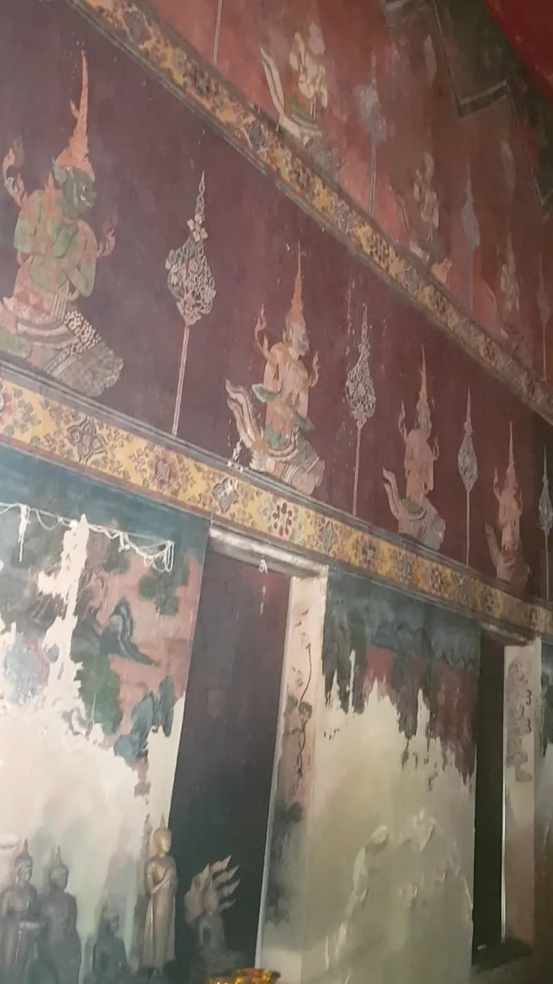 View of Wat Samorai in Samsen, BKK