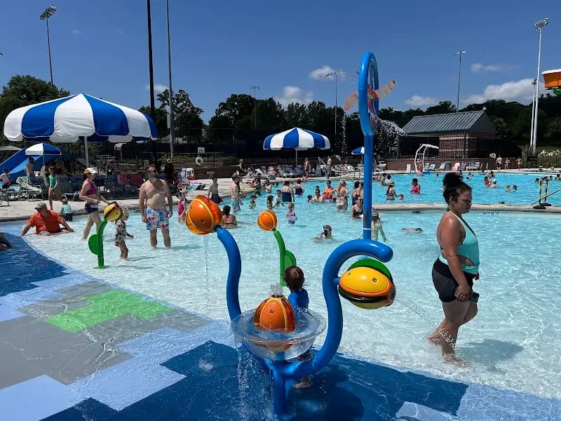Webster Groves Swimming Pool swimming pool in Webster Groves, MO
