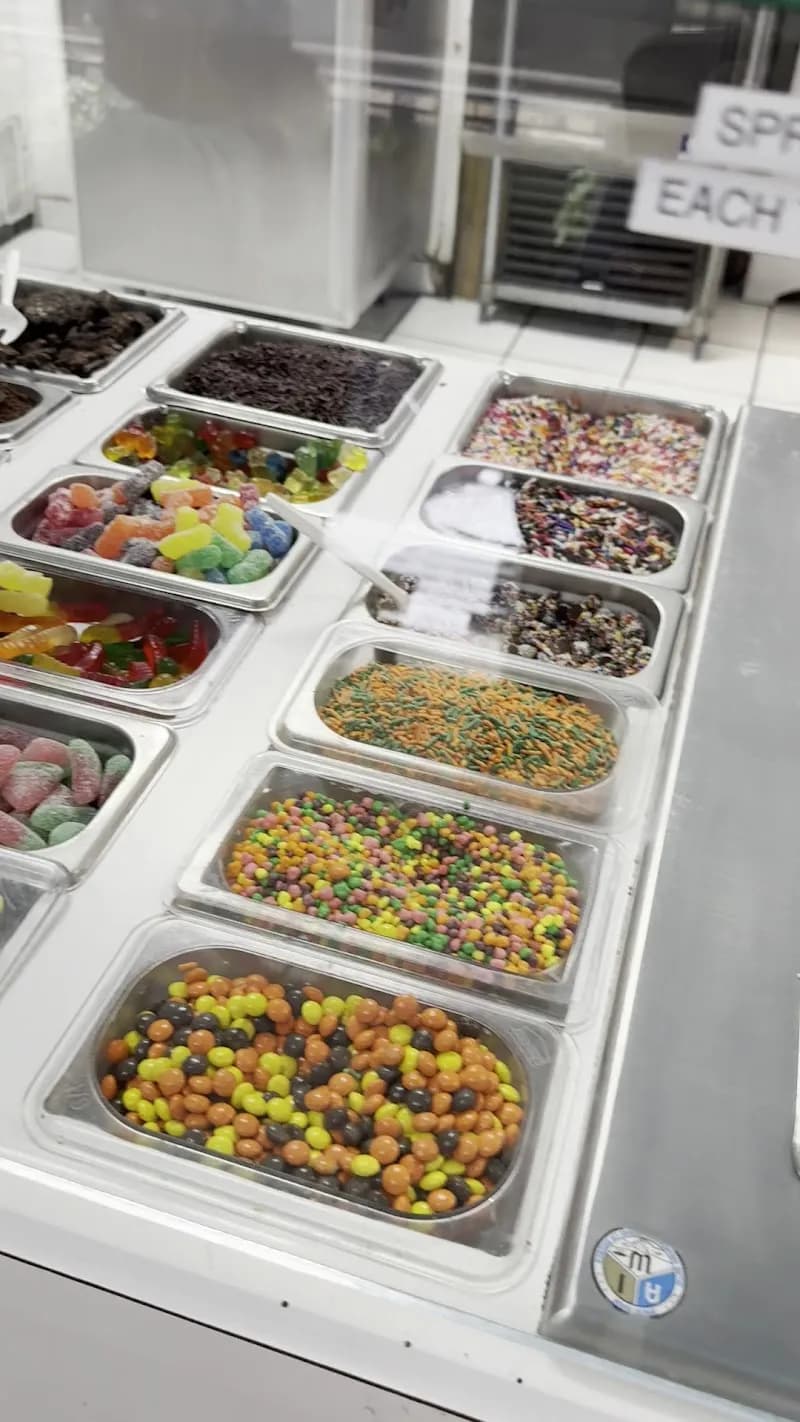 View of Whip 'n Dip Ice Cream in Kendall, FL