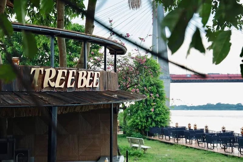 Zipair Family Cafe cafe in Tây Hồ, HN