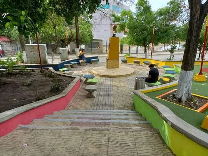 Zona Verde Infantil Piedra de Bolivar playground in Piedra de Bolivar, Bolivar